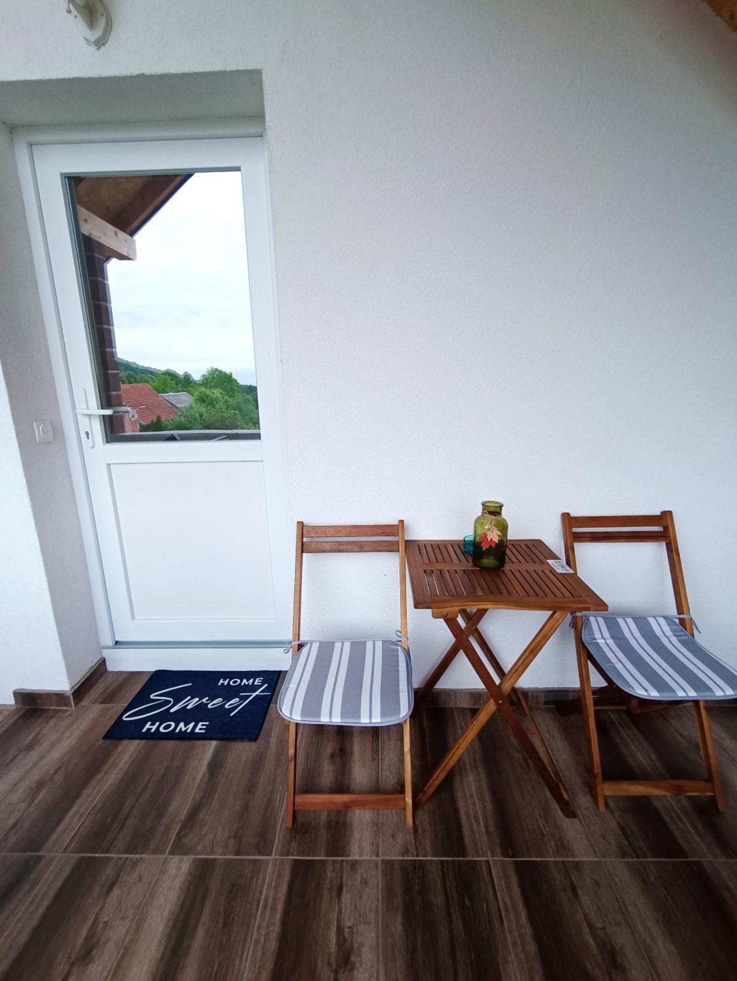 House Mesic Apartment Смолянац Стая снимка